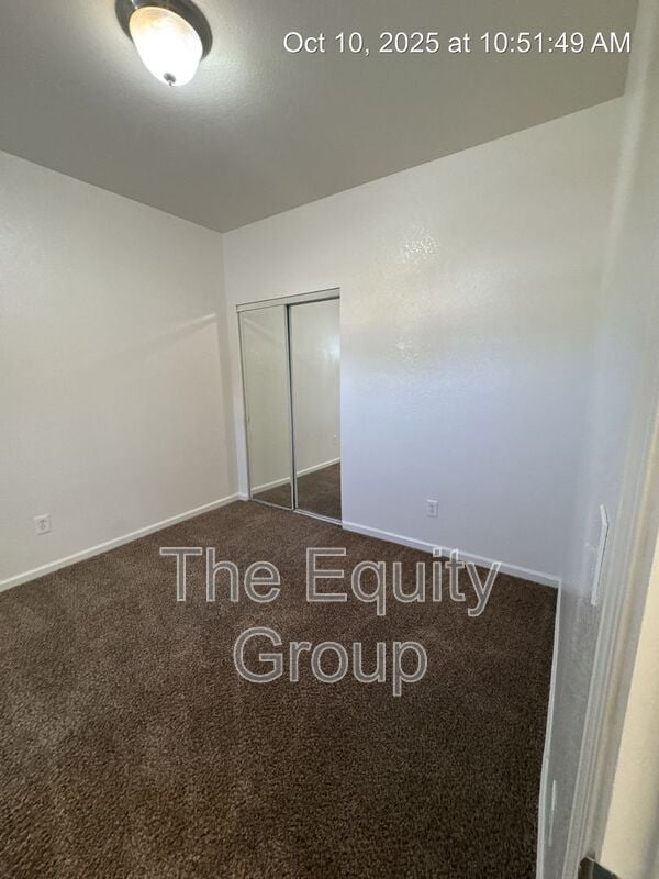 Building Photo - 2924 S Sallee Ct