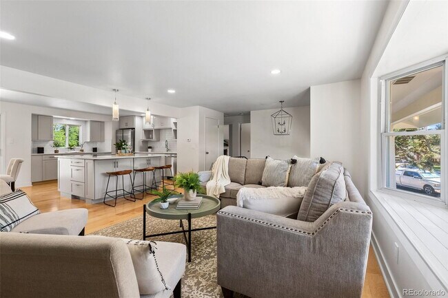 Building Photo - Charming 4-Bed Home