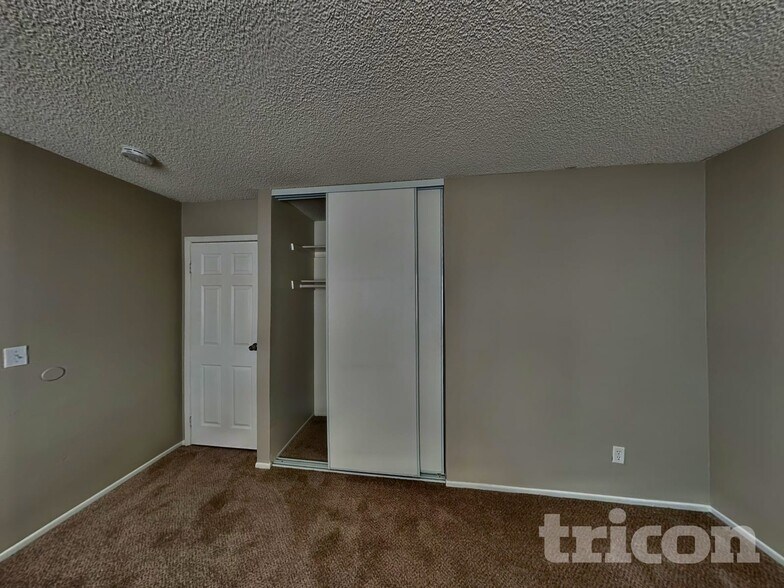 Building Photo - 271 Princess Ann Ct