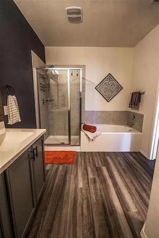 Building Photo - 5344 Brahma Trail