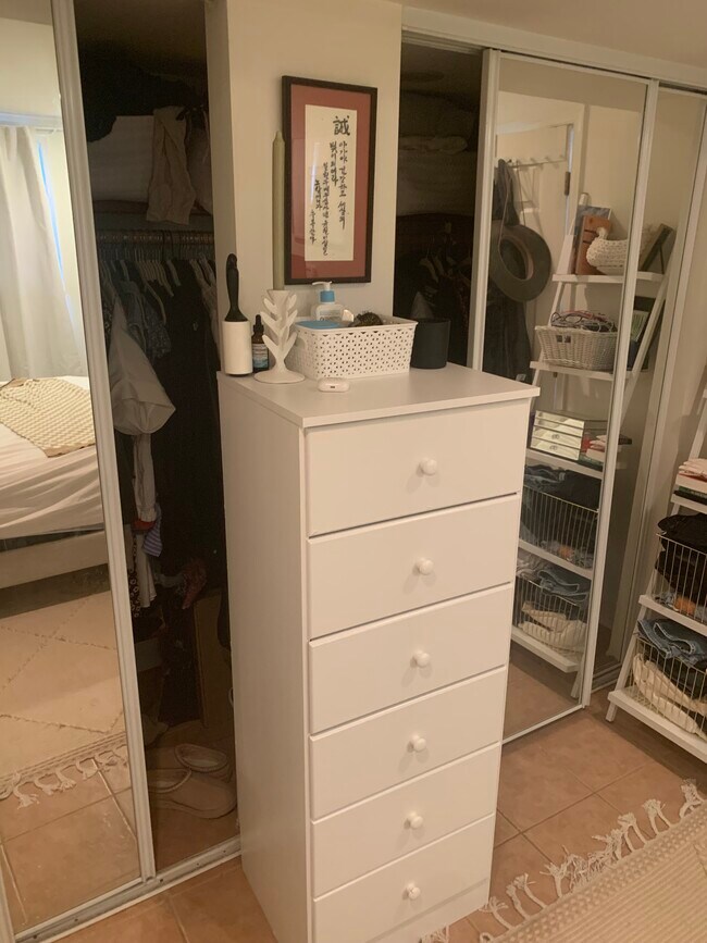 Building Photo - 4206 Washington Blvd