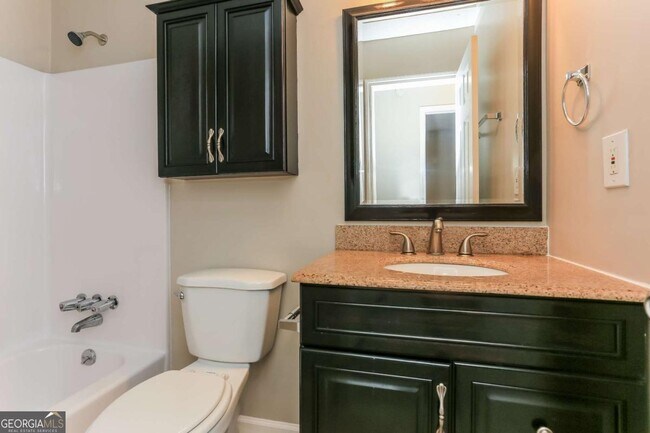 Building Photo - 4981 Galbraith Cir