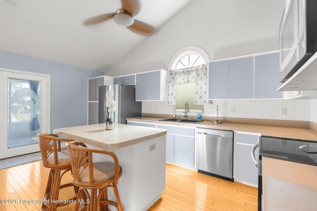 Building Photo - 7637 Hatteras Dr