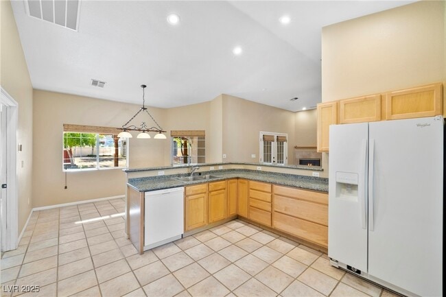 Building Photo - 6171 Starlight Dr
