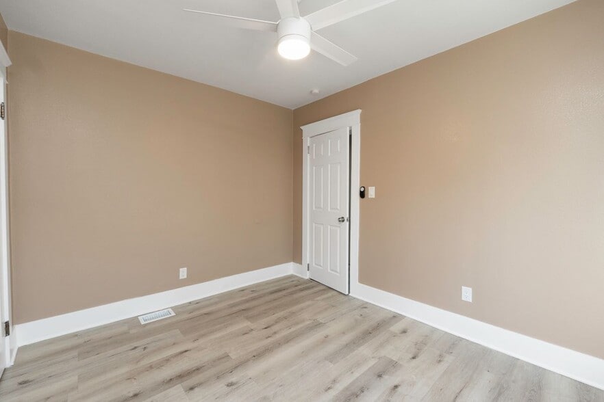 Building Photo - 3719 McKenzie St