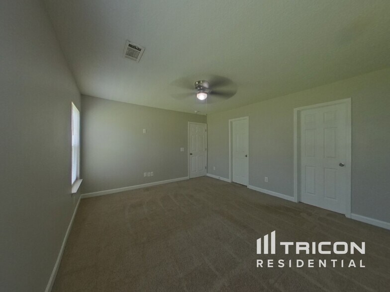 Building Photo - 1623 Long Paw Ln