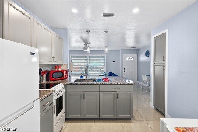 Building Photo - 624 SE 46th St