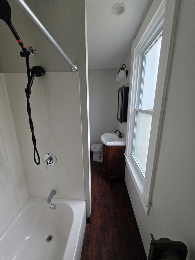 Building Photo - Spacious 3-Bedroom Home with Granite Countertops & Huge Eat-In Kitchen