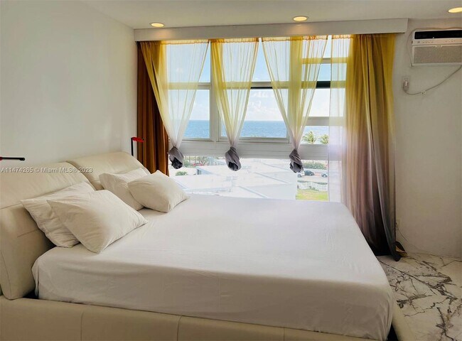 Building Photo - 1200 N Fort Lauderdale Beach Blvd