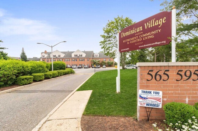 Building Photo - 565 Albany Ave