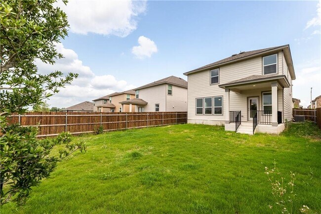 Building Photo - 316 Los Cobos Ln