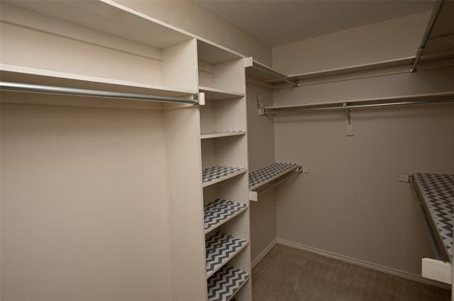 Building Photo - 705 Greenway Dr