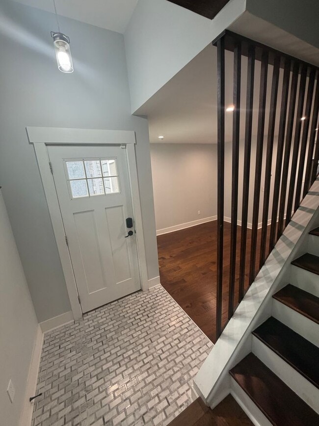 Building Photo - Lawrenceville 3 Bed, 2.5 Bath House with Parking for Lease July 1!