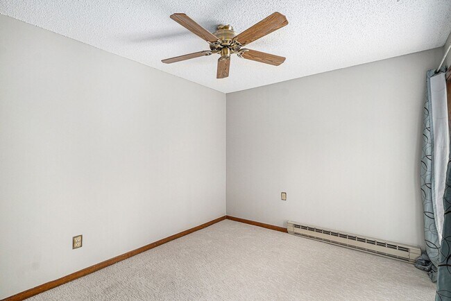 Building Photo - 2 Bedroom 2 Bath Condo in Pier Point Villa...