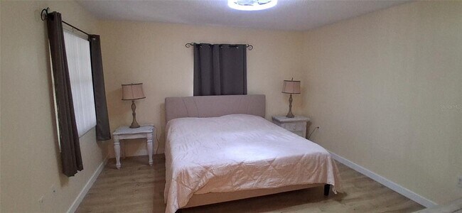 Building Photo - 441 Rubens Dr