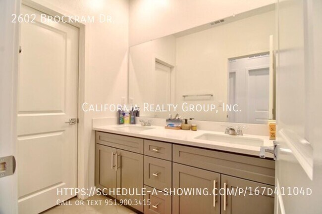 Building Photo - 2602 Brockram Dr