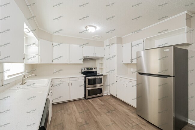 Building Photo - 6703 Appleton Ave