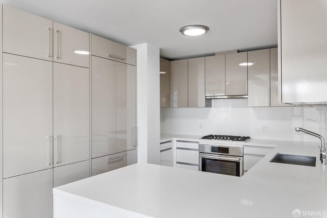 Building Photo - 1450 Franklin St