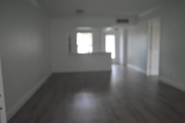 Building Photo - 6091 NW 61st Ave