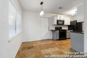 Building Photo - 7960 Splintered Oak