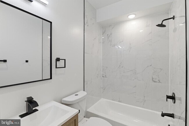 Building Photo - 2534 N 11th St