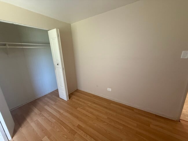 Building Photo - 9575 Maple Dr