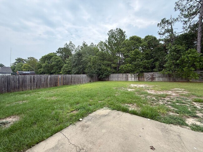 Building Photo - Cute 3 Bed 2.5 Bath Home with Bonus Room