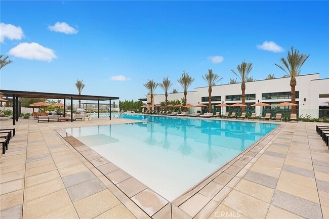 Building Photo - 478 Sycamore Dr