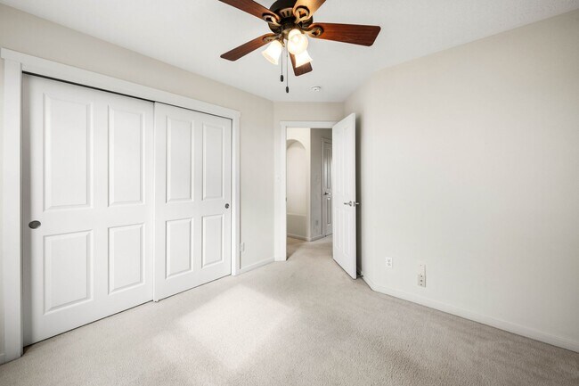 Building Photo - Spacious Two-Story Retreat