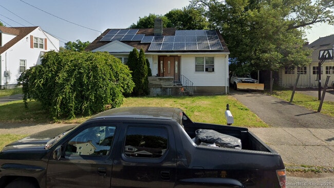 Primary Photo - 325 Pasadena Pl