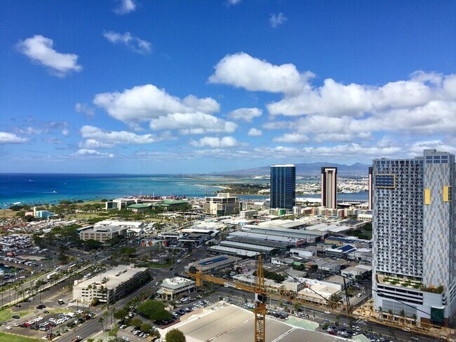 Building Photo - Kakaako: Ae'o - High Floor 1 Bed, 1 Bath, 1 Parking