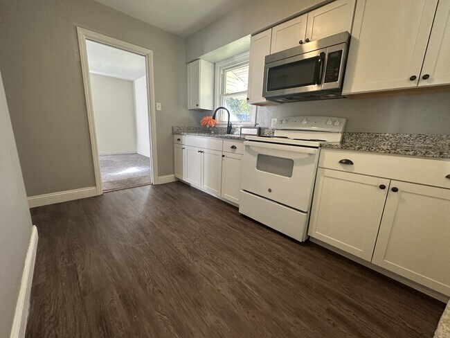 Building Photo - 1265 Anderson Rd