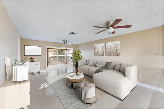 Building Photo - 2928 Bancroft Cir E