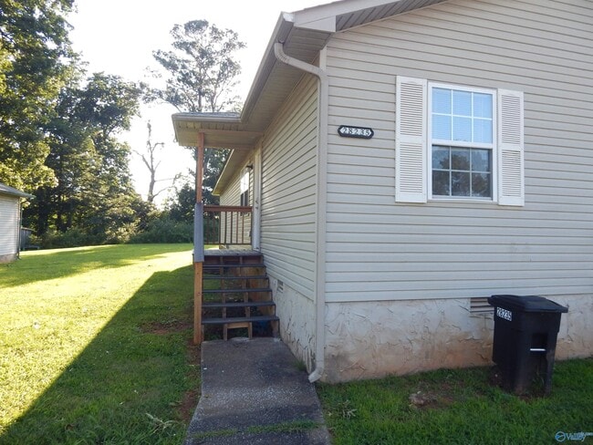 Primary Photo - 28235 Shannon Dr
