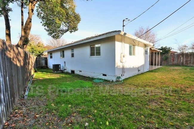 Building Photo - 1817 Vesta Way