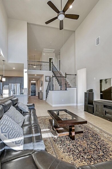 Building Photo - 14924 Iveans Way