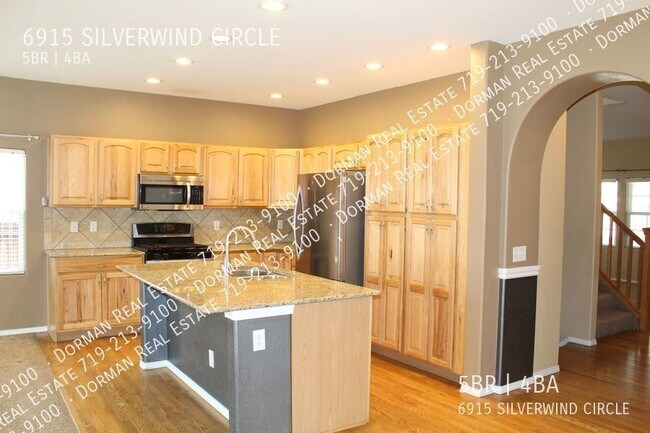 Building Photo - 6915 Silverwind Cir
