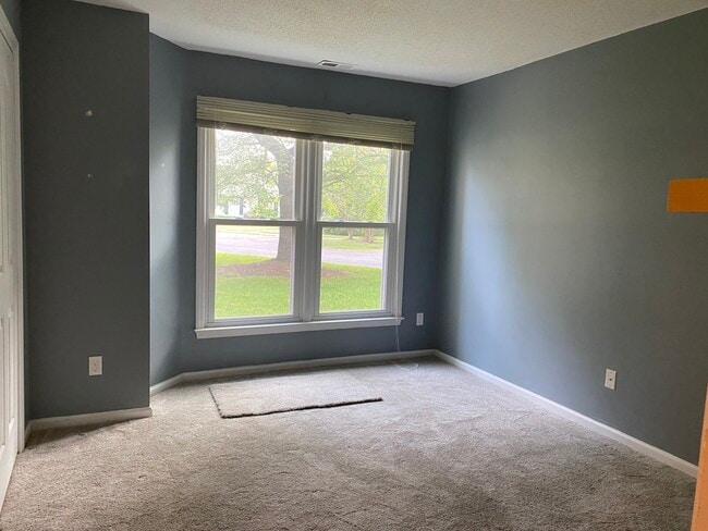 Building Photo - 10229 Rose Meadow Ln