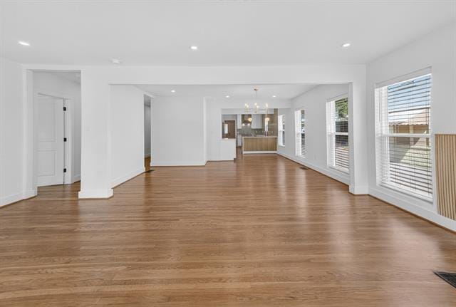 Building Photo - 2560 Rogers Ave