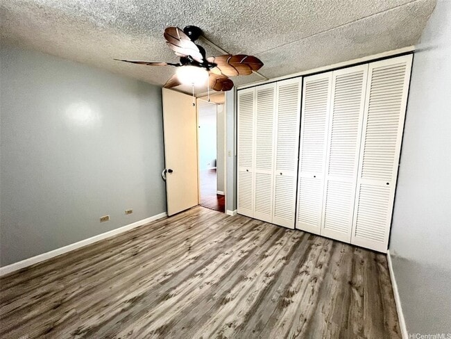 Building Photo - 469 Ena Rd