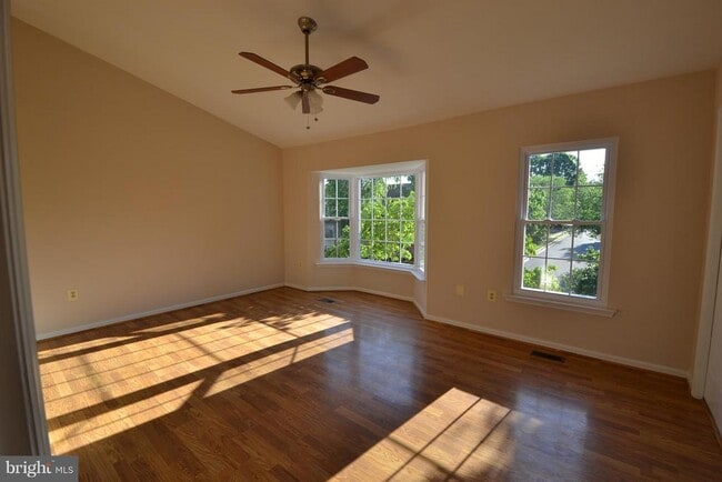 Building Photo - 6173 Green Hollow Ct