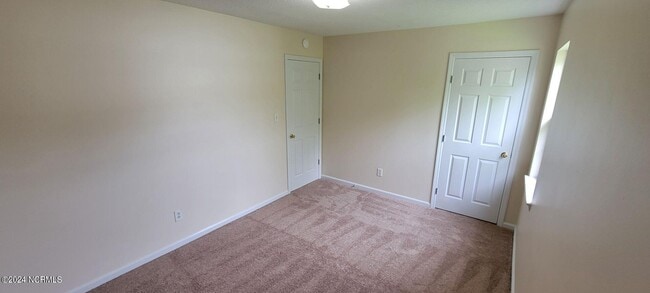 Building Photo - 1303 Navarro Loop