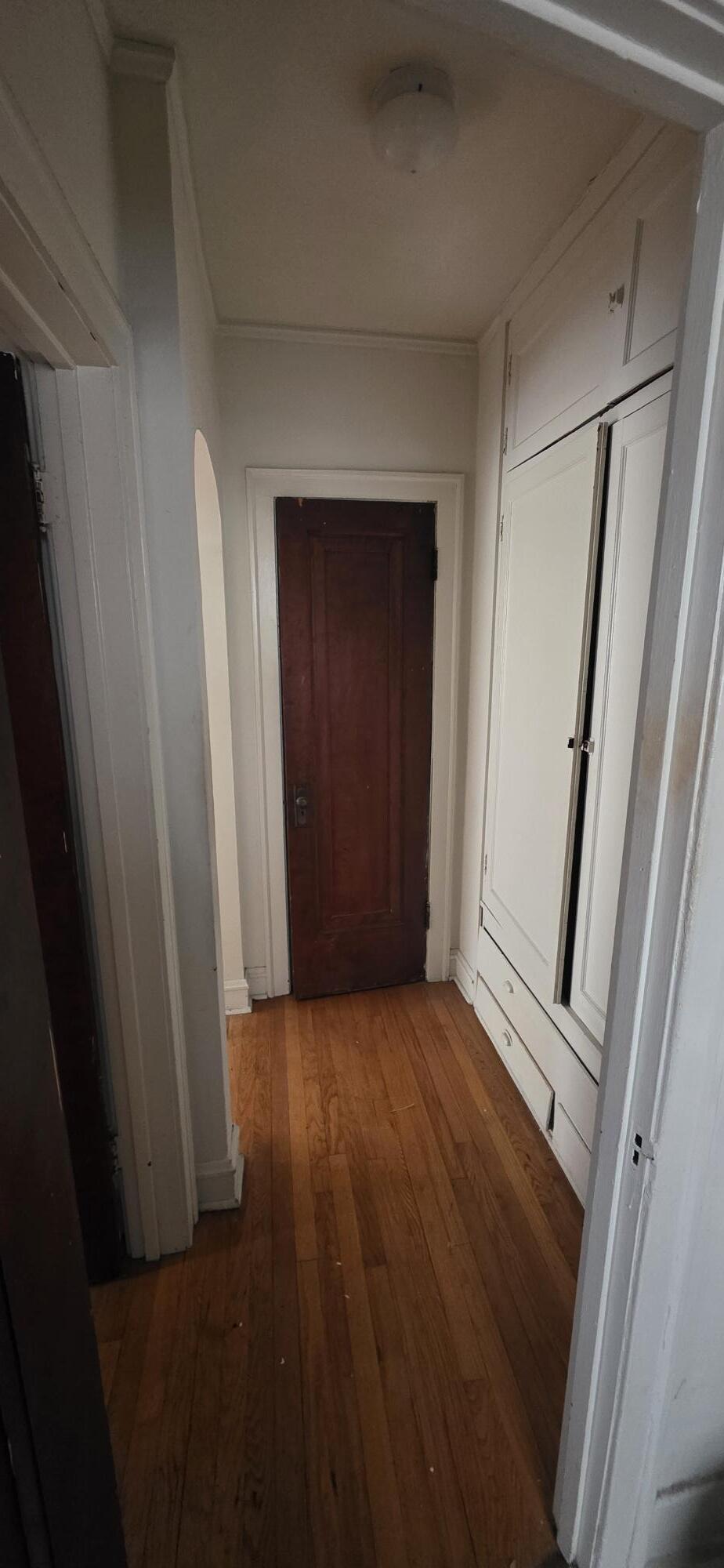 Building Photo - 908 Lyman Ave