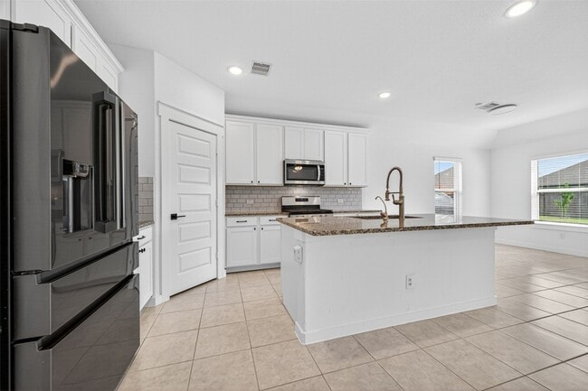 Building Photo - 16307 Rockdale Landing Dr