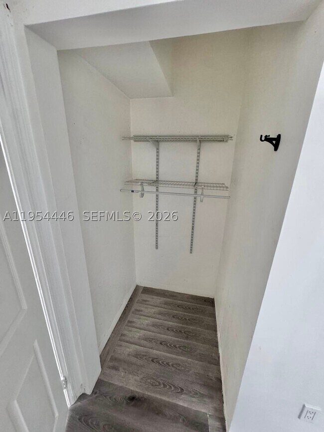 Building Photo - 555 NE 70th St