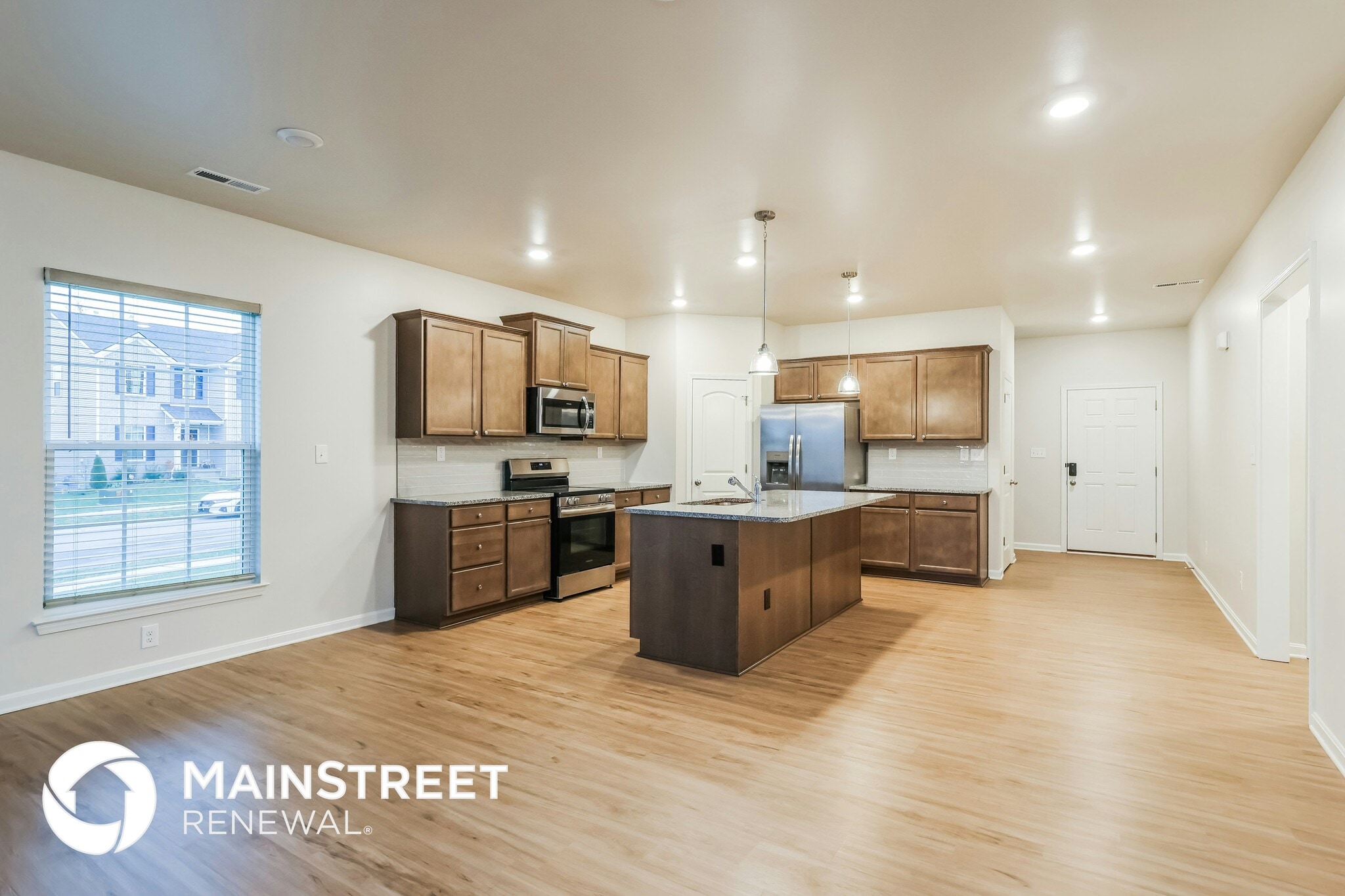 Building Photo - 11900 Parkside Vista Ln