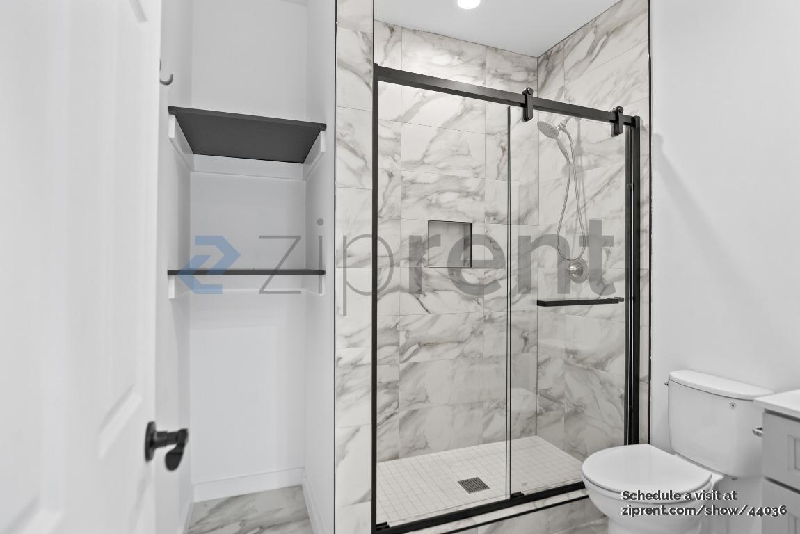 Building Photo - 1026 43rd St