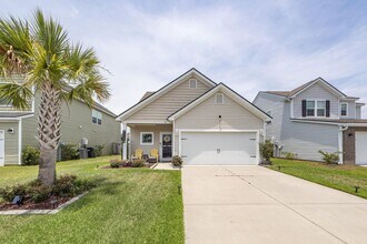 Building Photo - 4 Bedroom, 3 Bathroom home in Liberty Village - Goose Creek