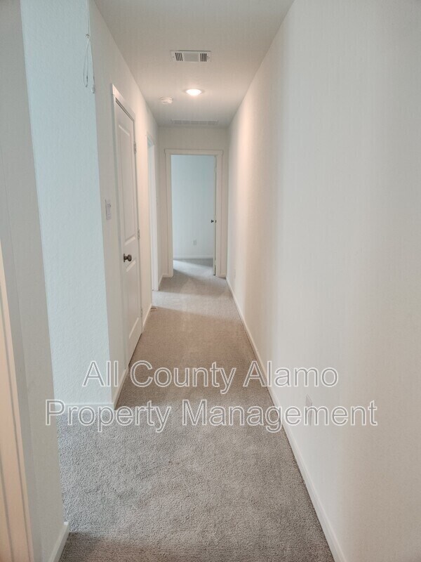 Building Photo - 6616 Dali Bnd