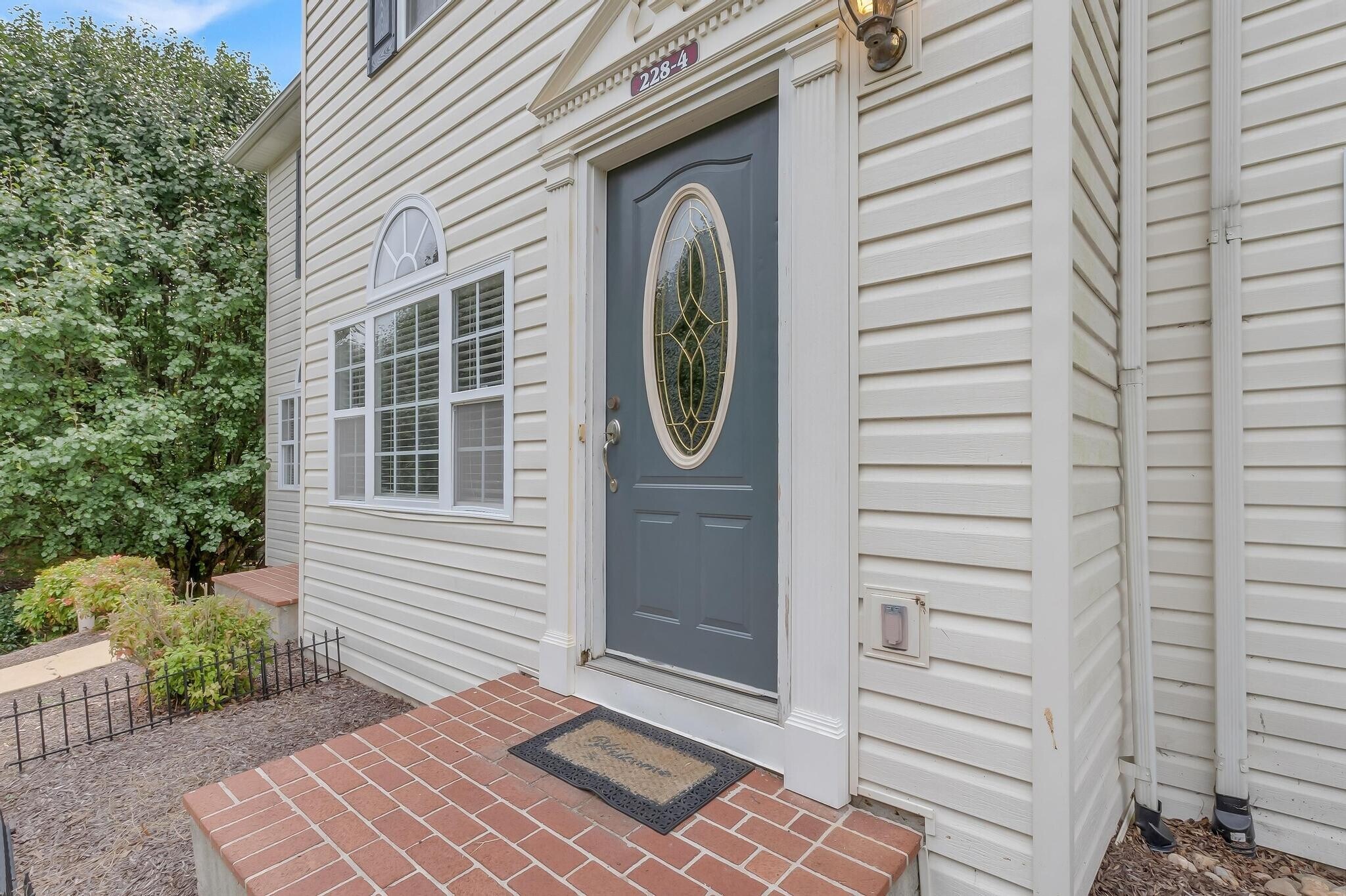 Building Photo - 228 Amanda Ln